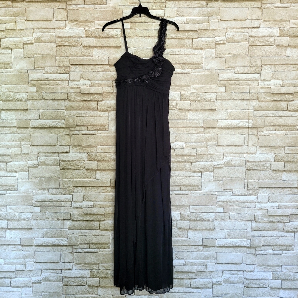 City Triangles long black 1-shoulder dress, size 9